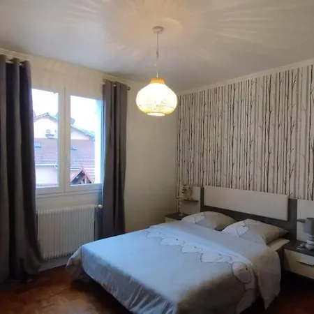 别墅 Jolie Maison Modulable De 4 A 6 Lits Avec Jardinet 伊格涅